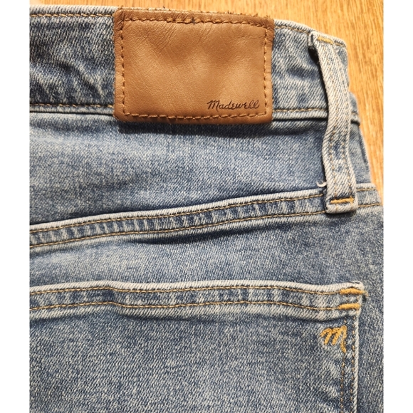 EUC Madewell 10" High Rise Skinny Jeans in Dewitt Wash | Size 30 - Picture 10 of 13